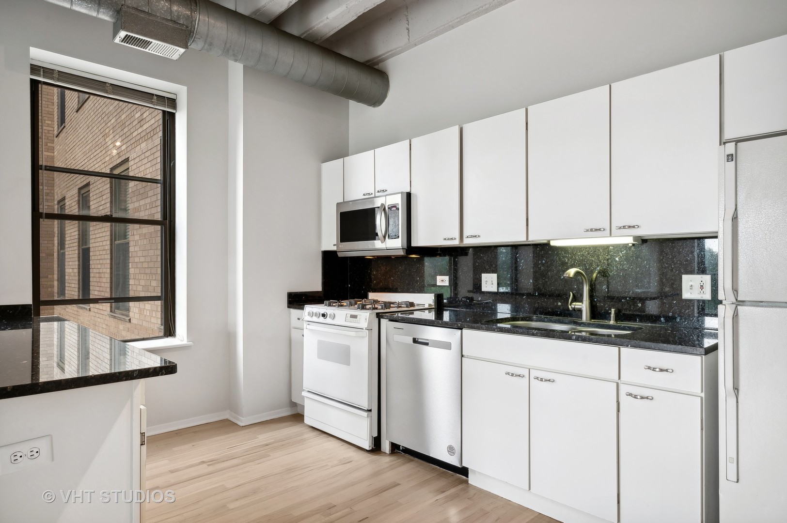 811 S LYTLE Street Unit: 407