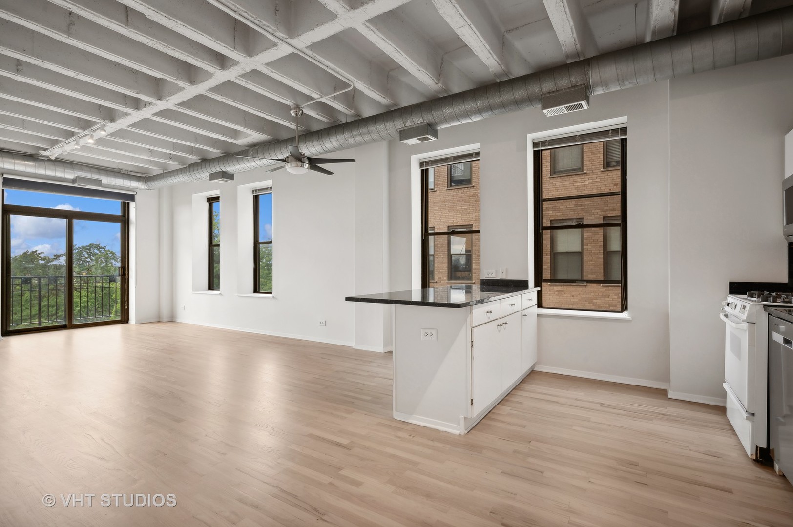 811 S LYTLE Street Unit: 407