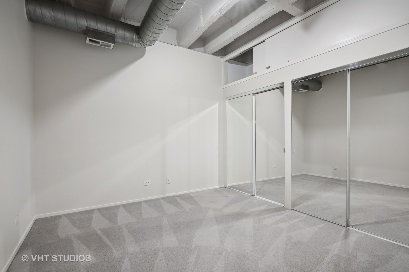 811 S LYTLE Street Unit: 407