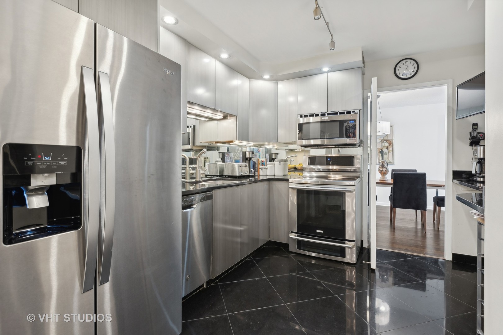 1440 N STATE Parkway Unit: 3D