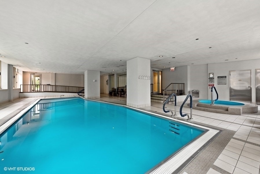 25 E Superior Street Unit: 4401