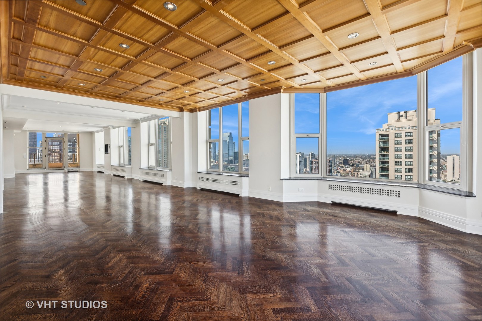 25 E Superior Street Unit: 4401