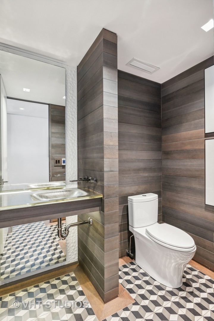 1040 N LAKE SHORE Drive Unit: 26D