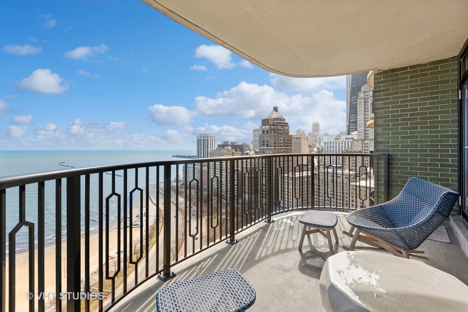1040 N LAKE SHORE Drive Unit: 26D