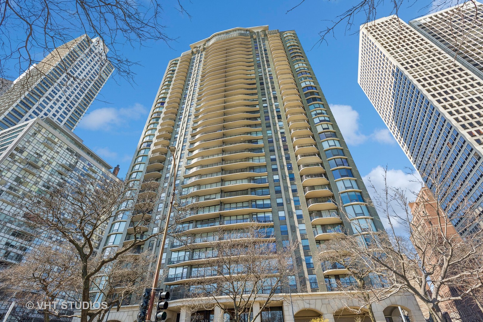 1040 N LAKE SHORE Drive Unit: 26D