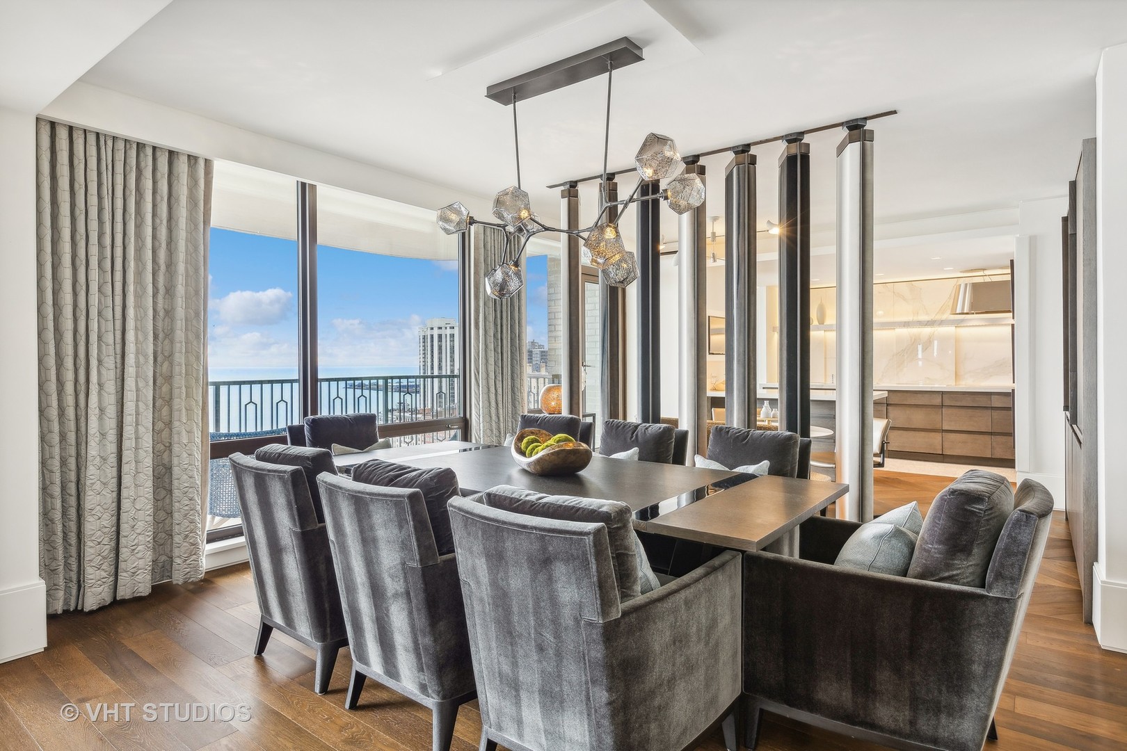 1040 N LAKE SHORE Drive Unit: 26D