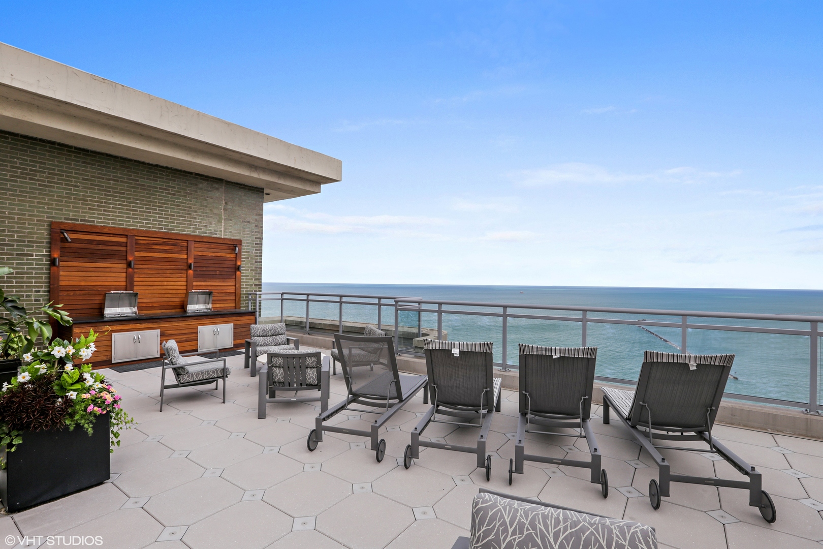 1040 N LAKE SHORE Drive Unit: 26D