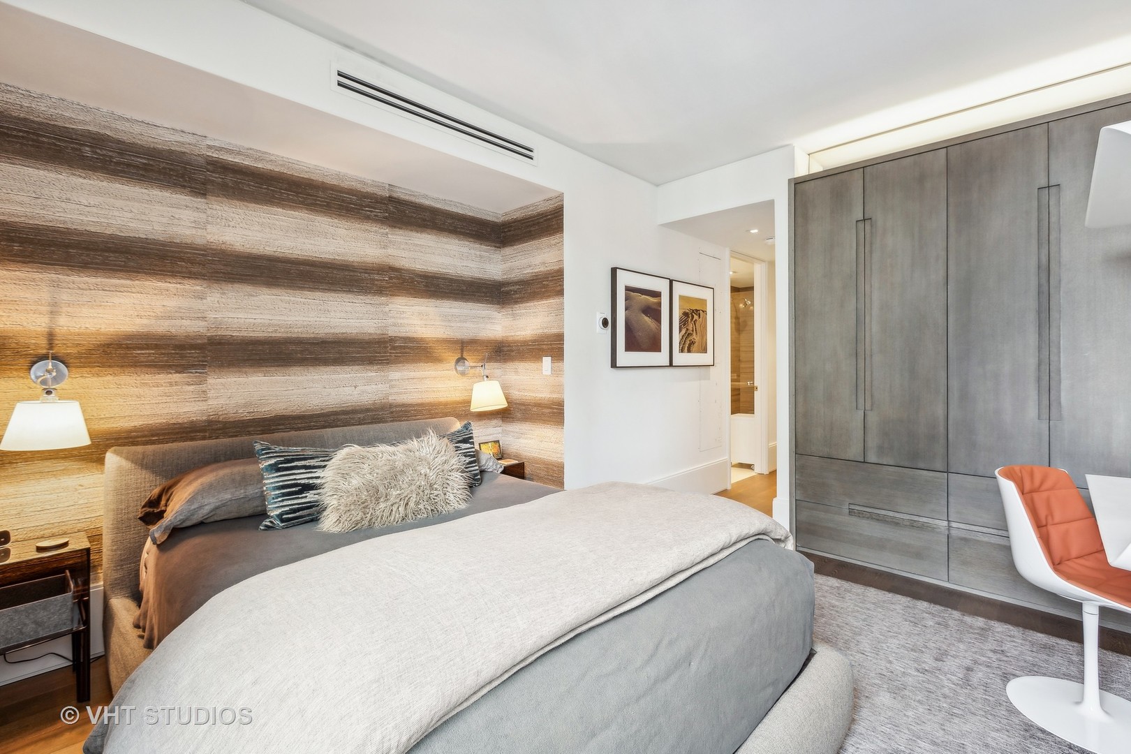 1040 N LAKE SHORE Drive Unit: 26D