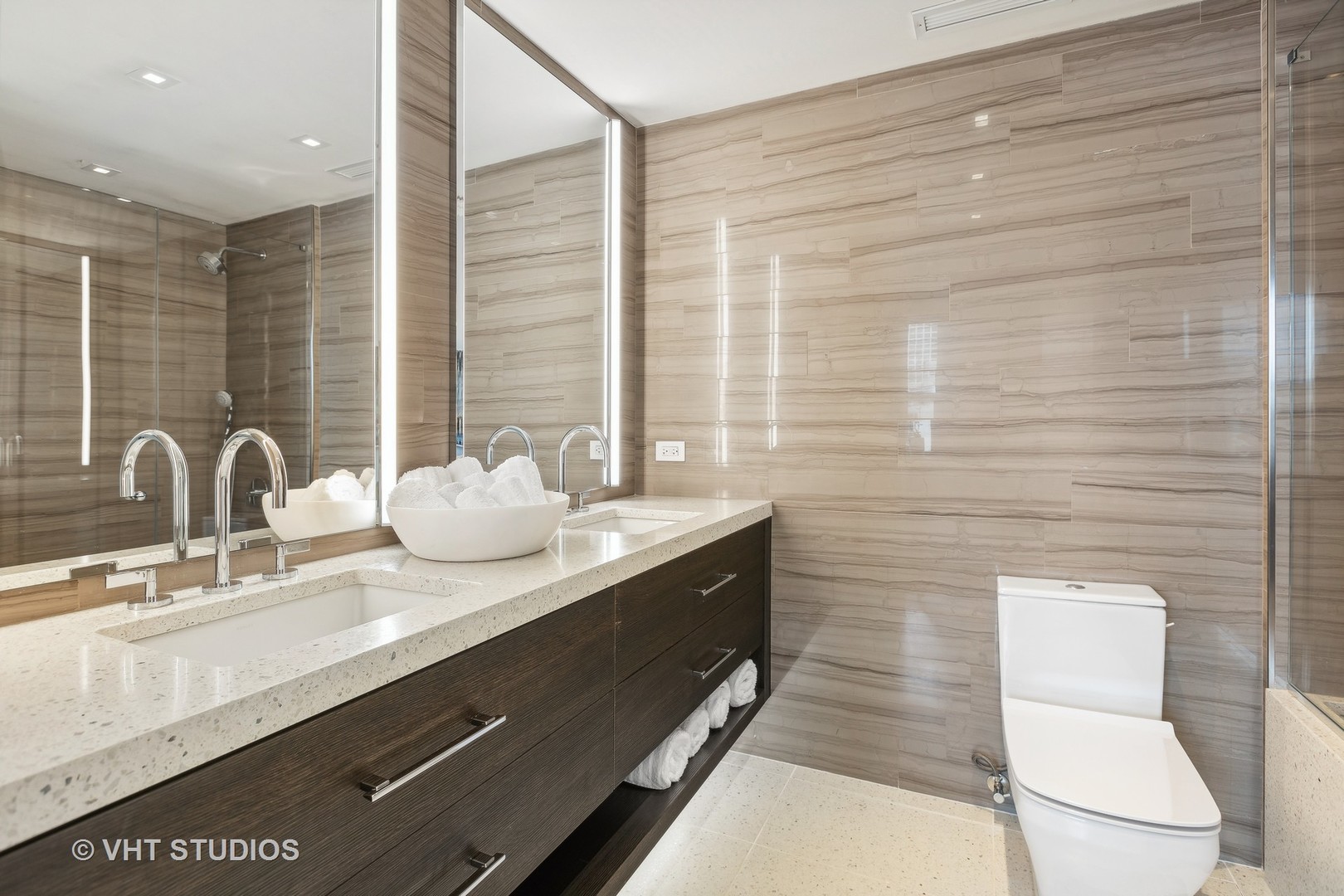 1040 N LAKE SHORE Drive Unit: 26D
