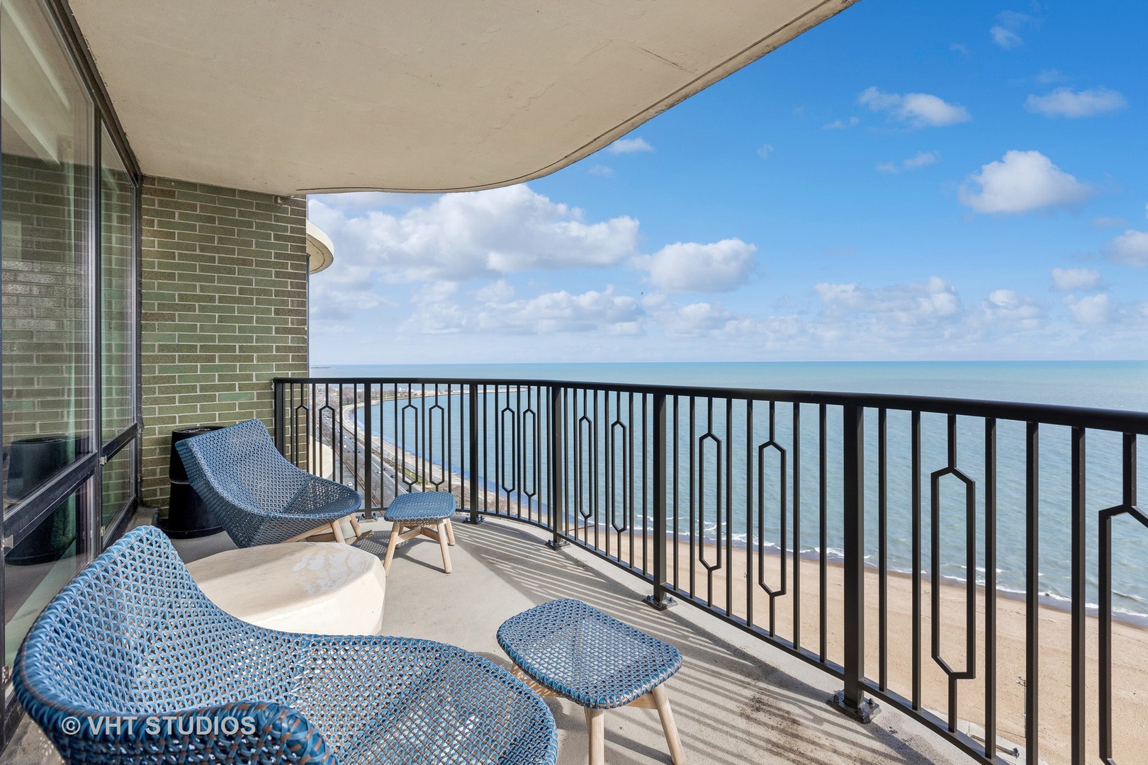 1040 N LAKE SHORE Drive Unit: 26D