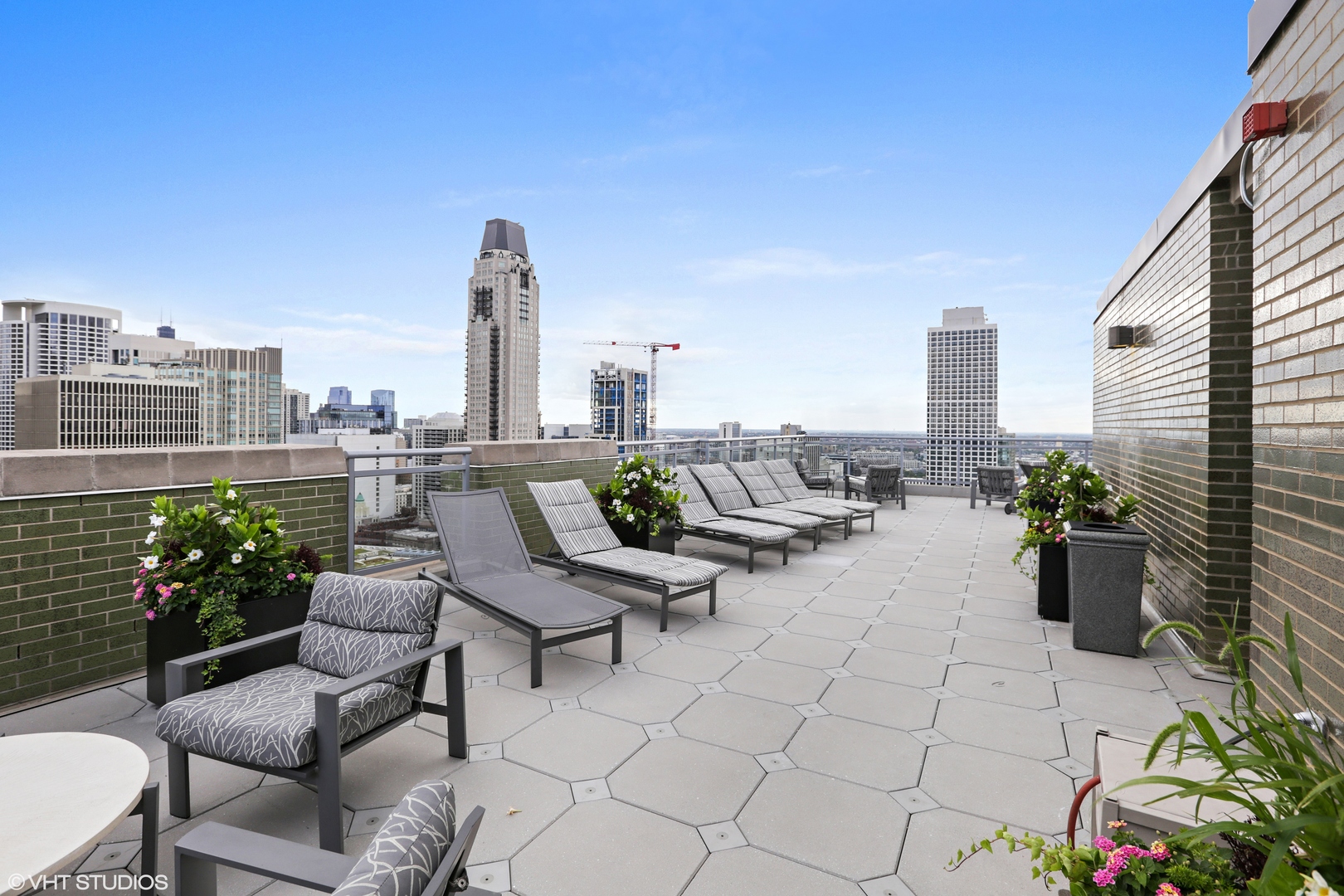 1040 N LAKE SHORE Drive Unit: 26D
