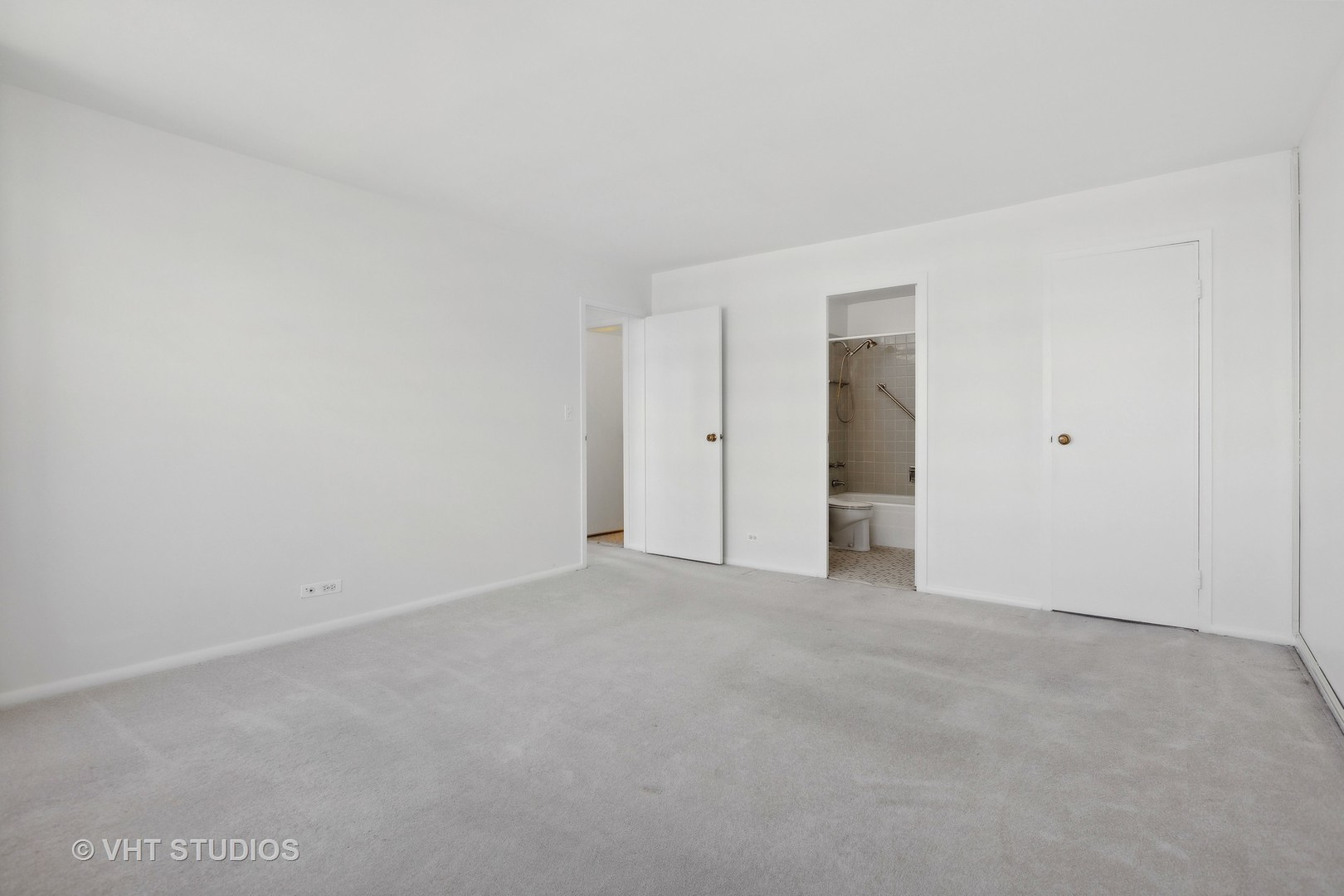 3550 N Lake Shore Drive Unit: 2501