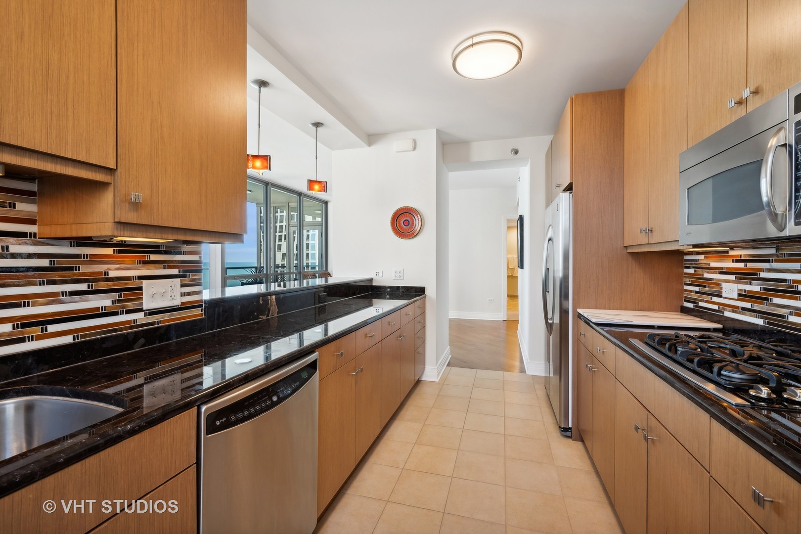 600 N Lake Shore Drive Unit: 2001
