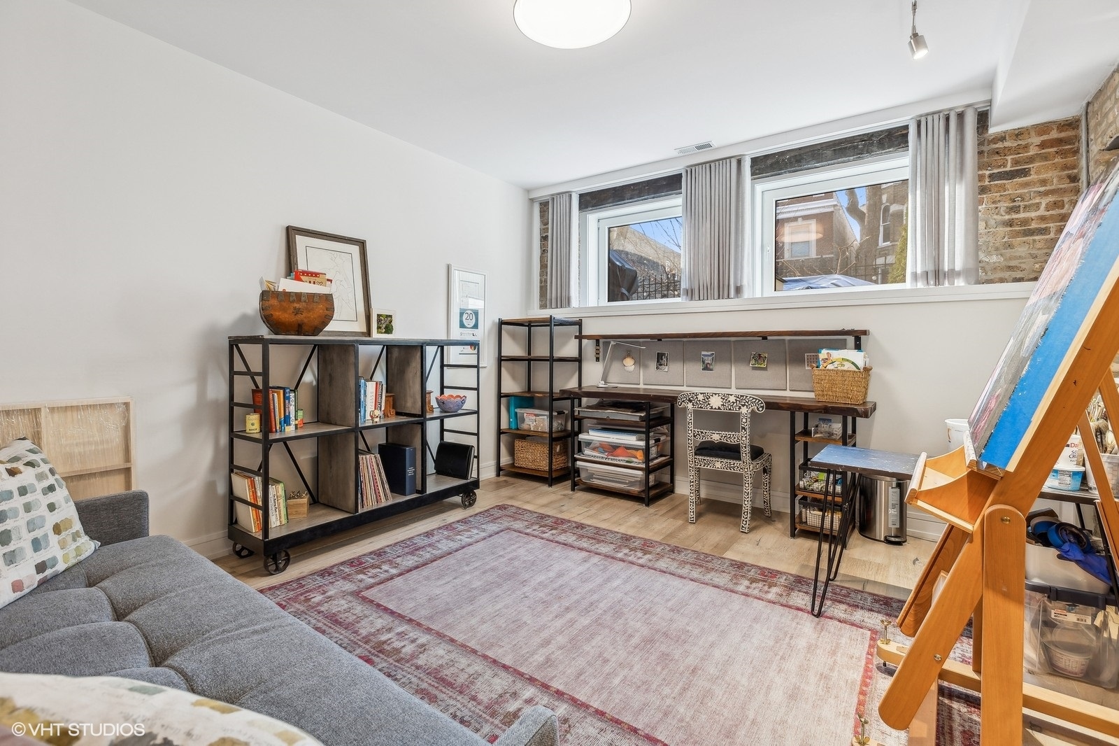 915 N HOYNE Avenue Unit: 2