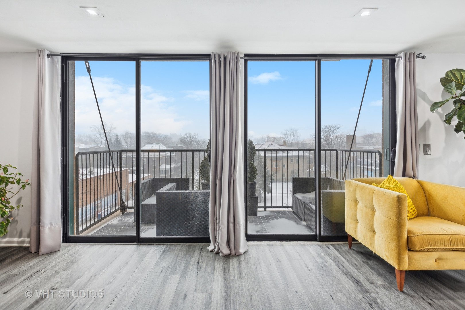 4848 N SHERIDAN Road Unit: 410