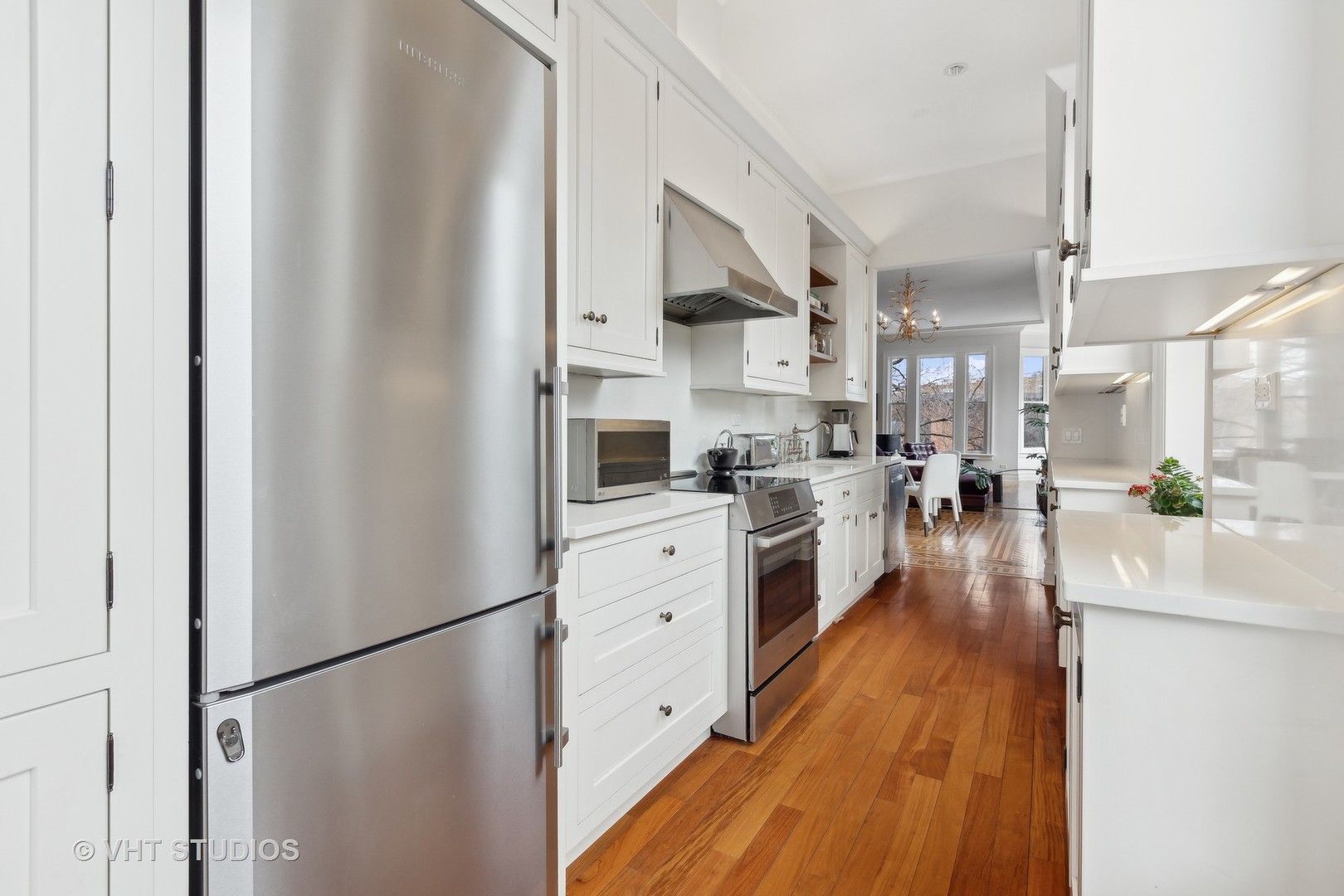 1900 N Mohawk Street