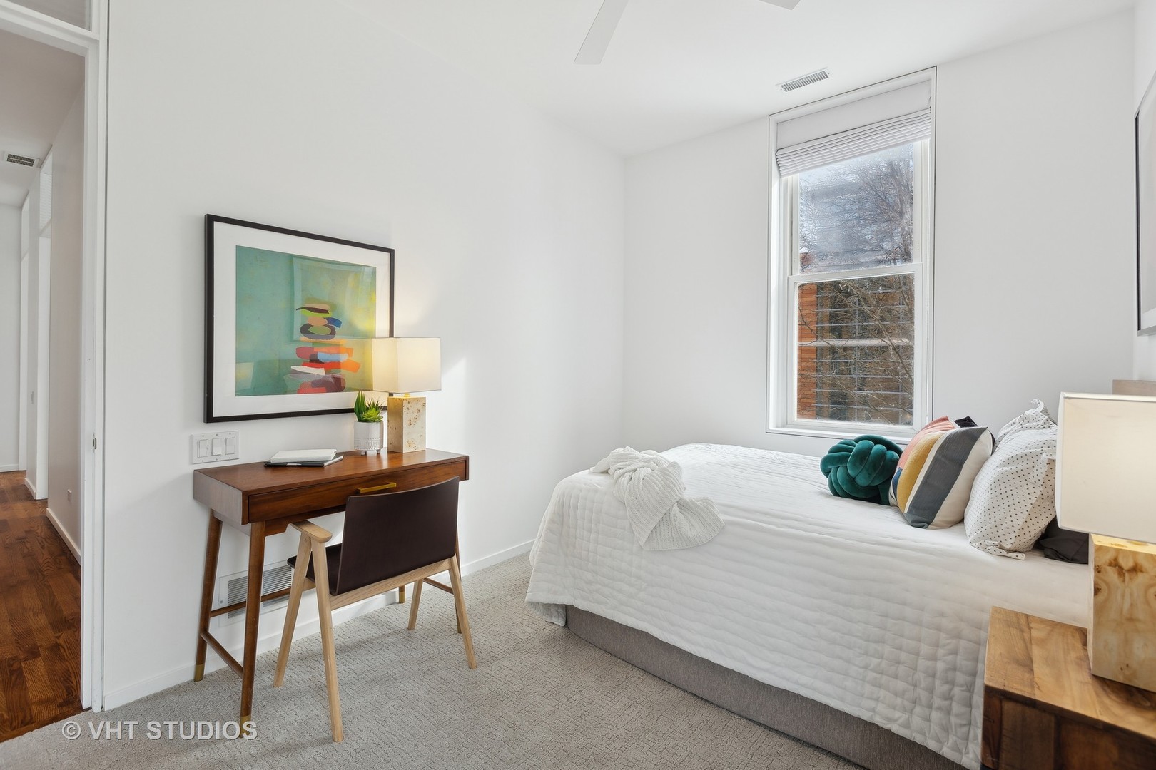 1900 N Mohawk Street