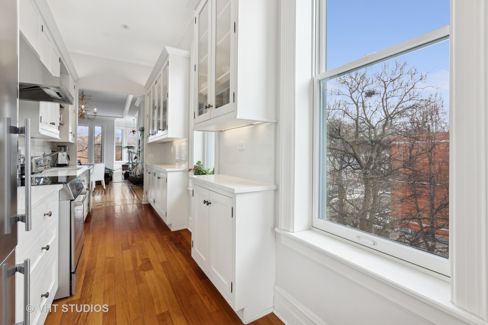 1900 N Mohawk Street