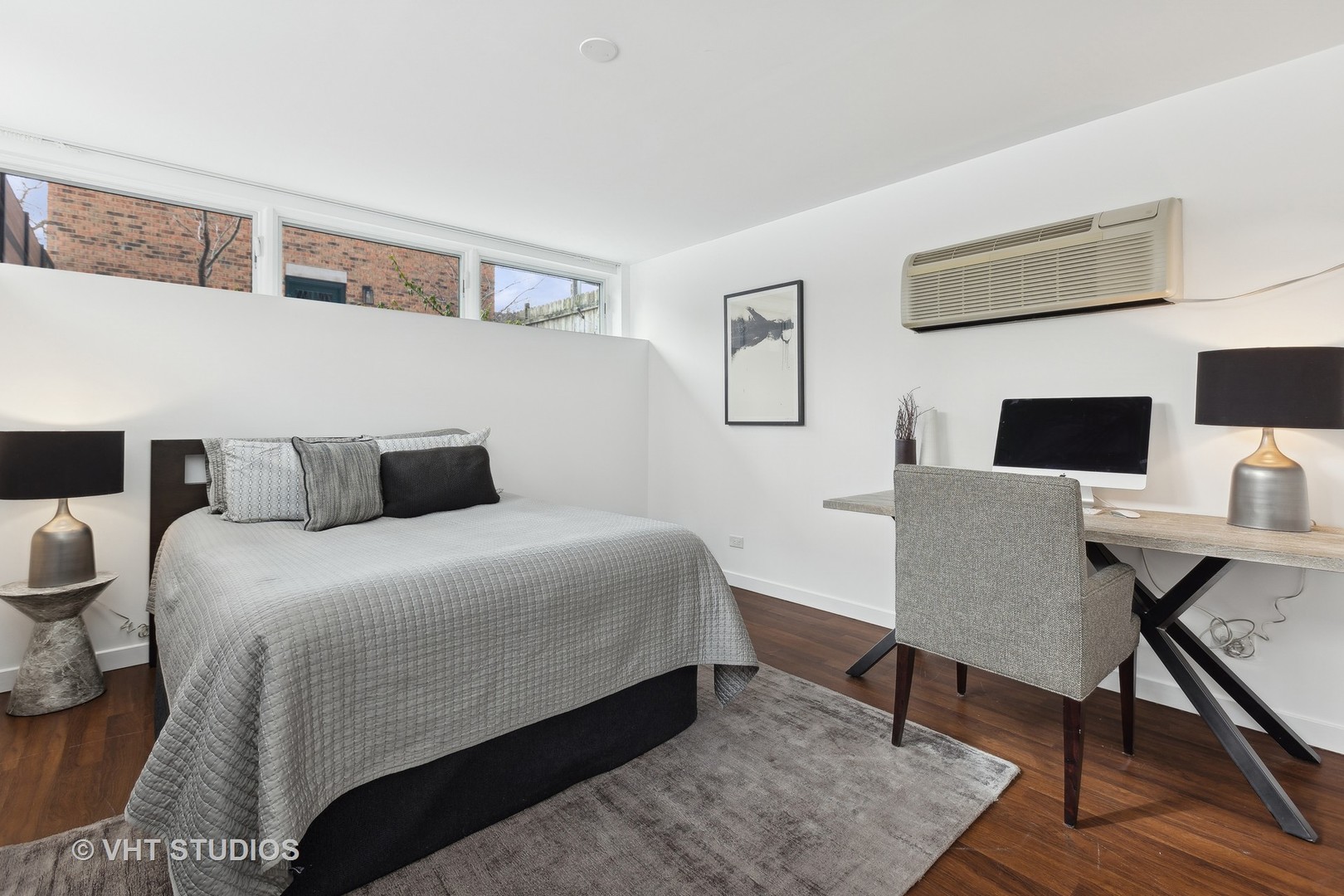 1900 N Mohawk Street