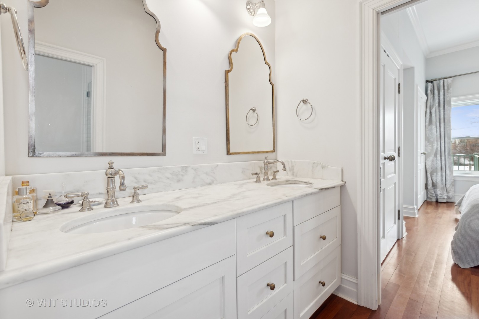 1900 N Mohawk Street