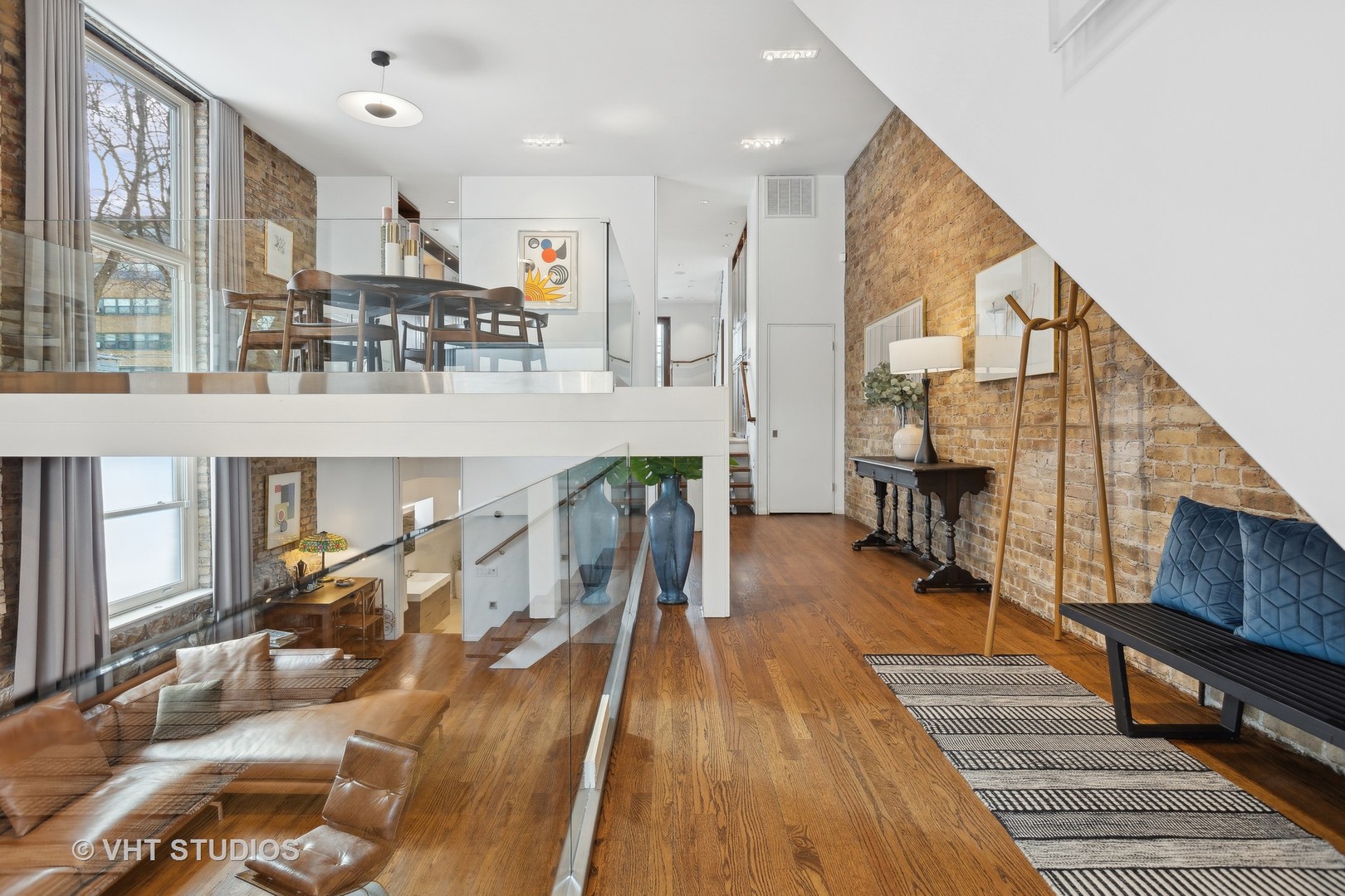 1900 N Mohawk Street