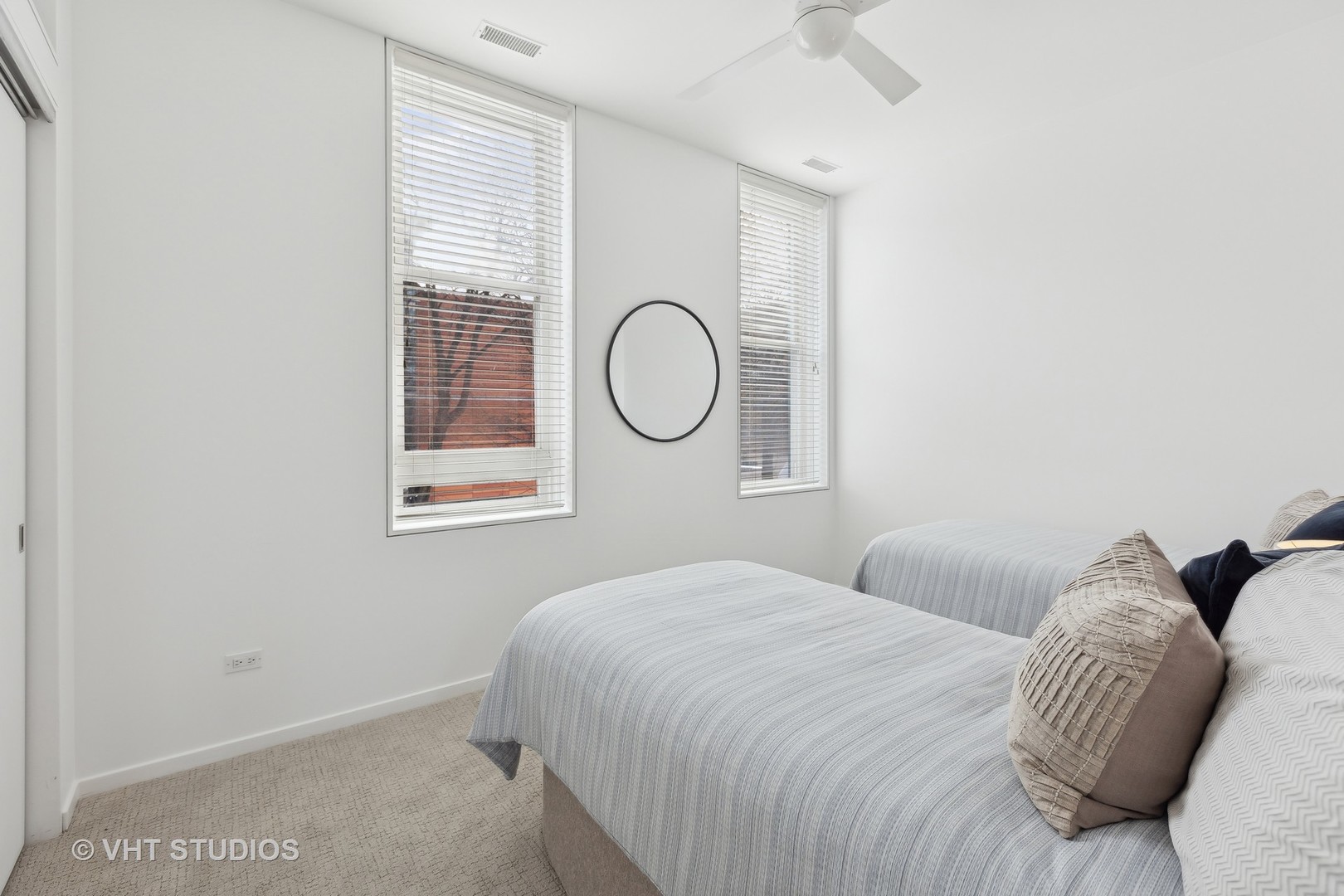 1900 N Mohawk Street