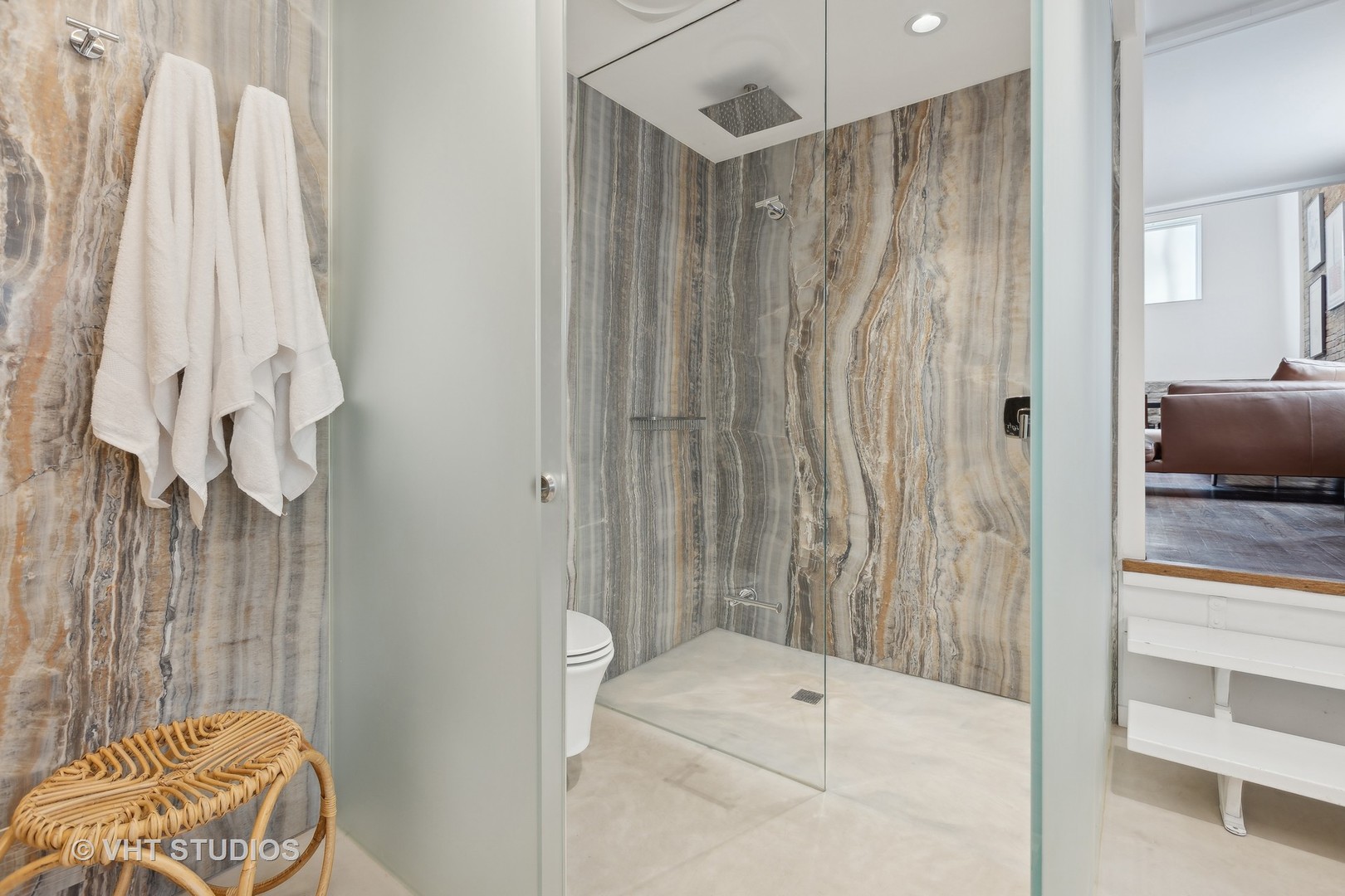 1900 N Mohawk Street