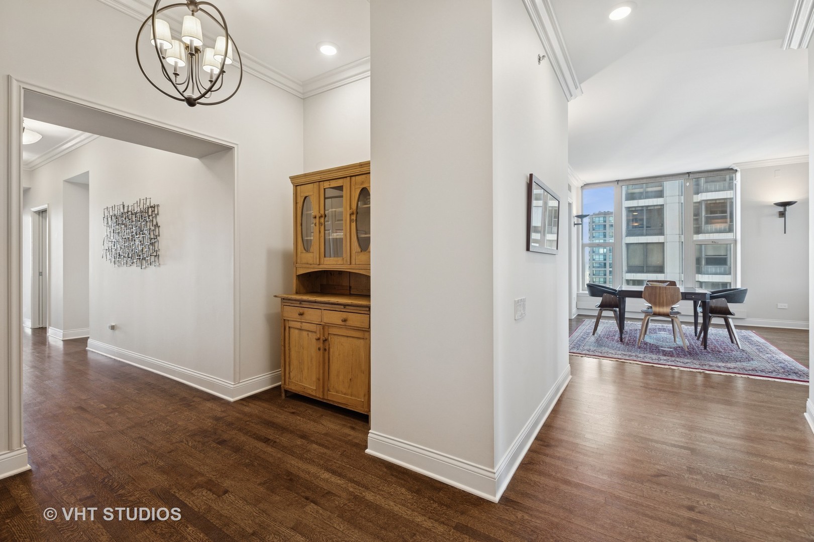 25 E Superior Street Unit: 4203