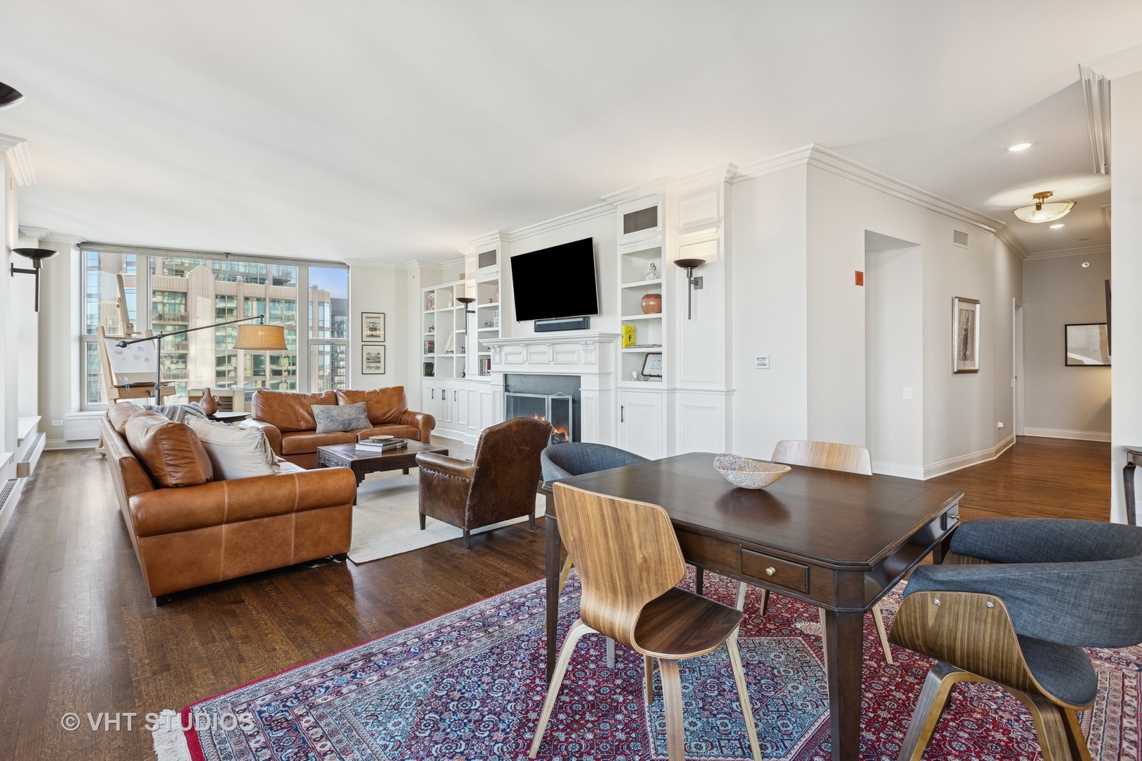 25 E Superior Street Unit: 4203