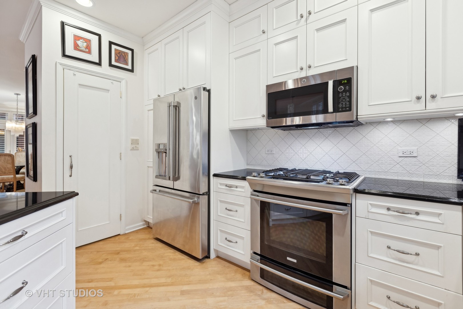 422 W Armitage Avenue Unit: A