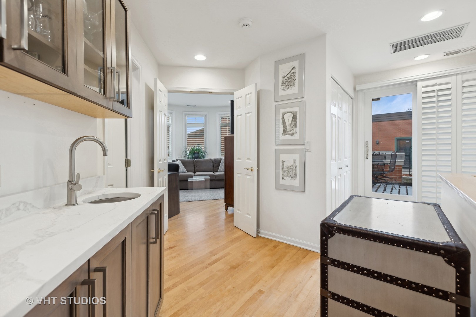422 W Armitage Avenue Unit: A