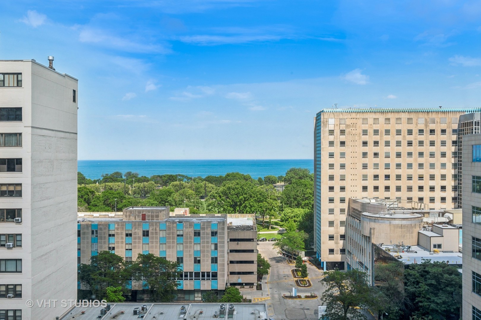 2909 N SHERIDAN Road Unit: 1309