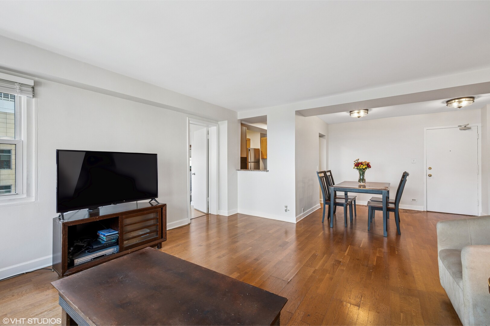 2909 N SHERIDAN Road Unit: 1309