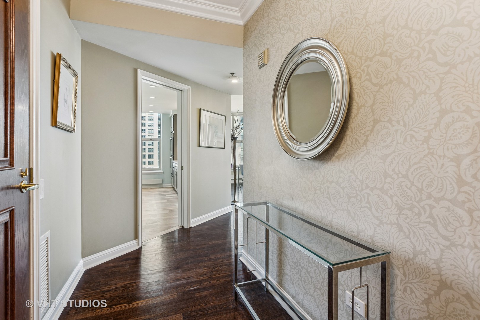 25 E Superior Street Unit: 2402