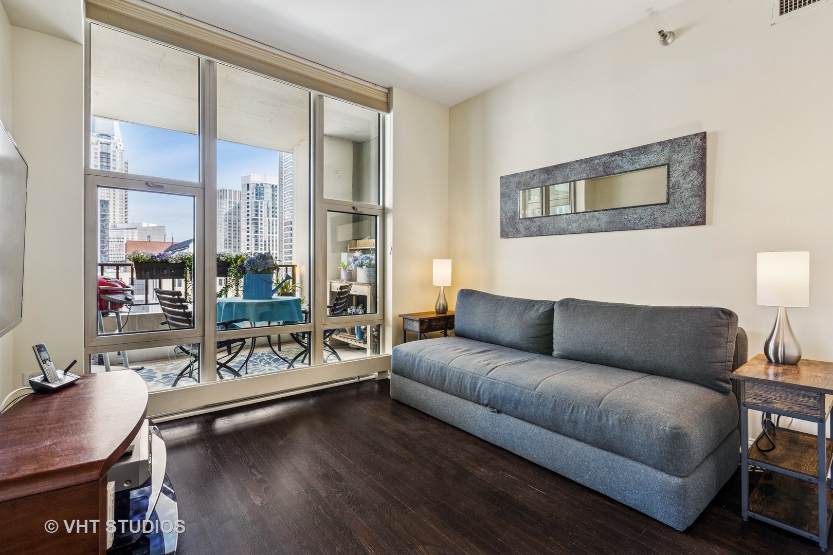25 E Superior Street Unit: 2402