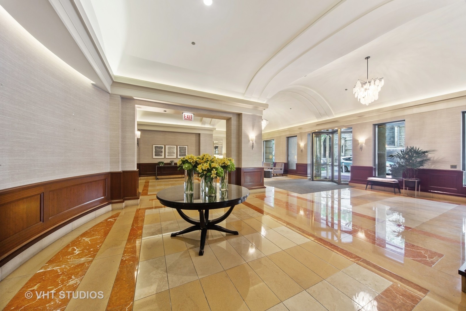 25 E Superior Street Unit: 2402