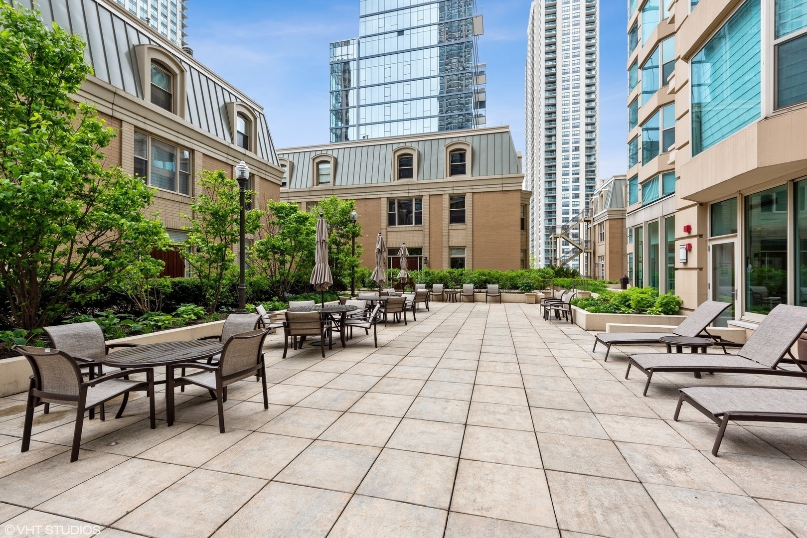 25 E Superior Street Unit: 3402