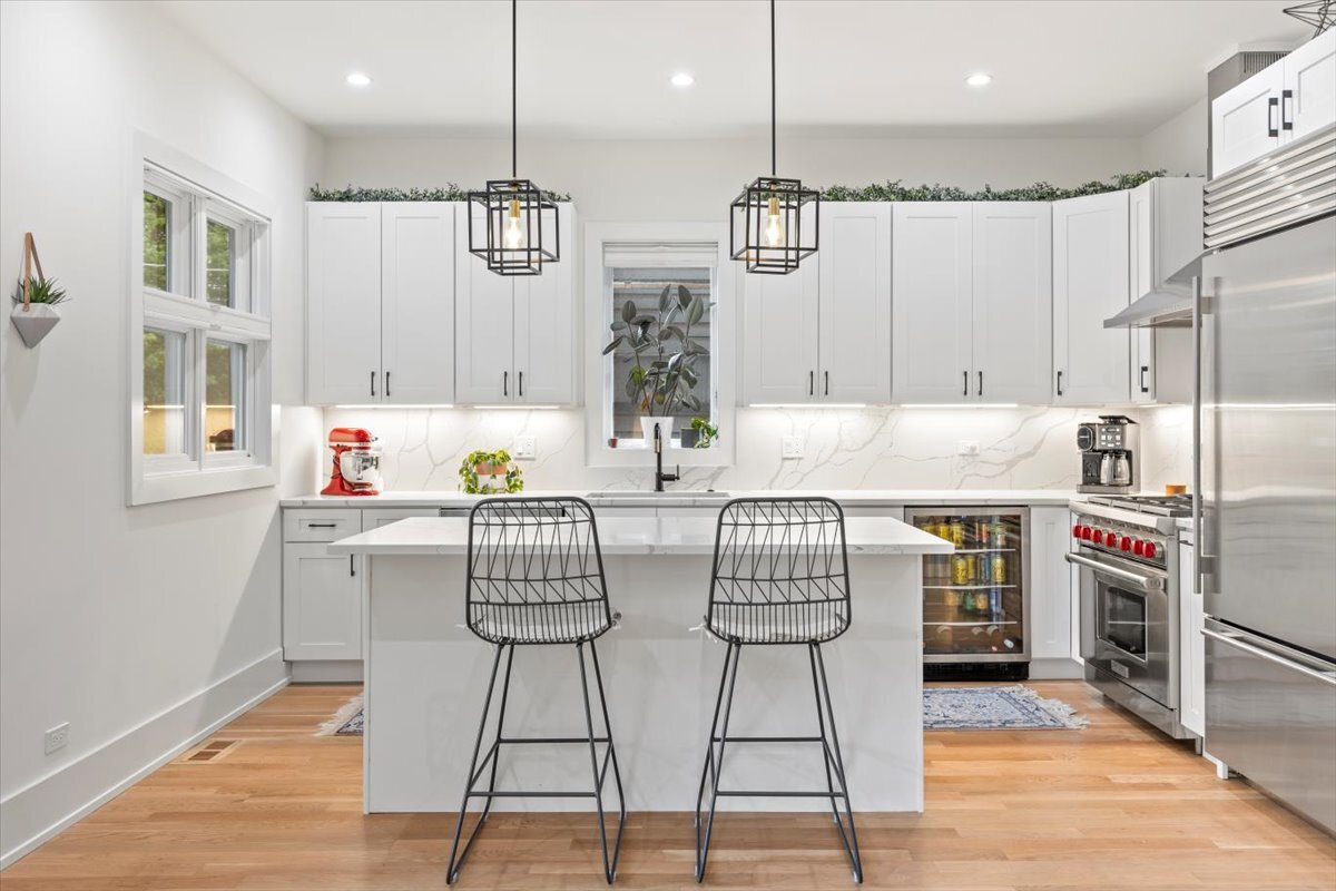 3837 N Kenmore Avenue Unit: 1E