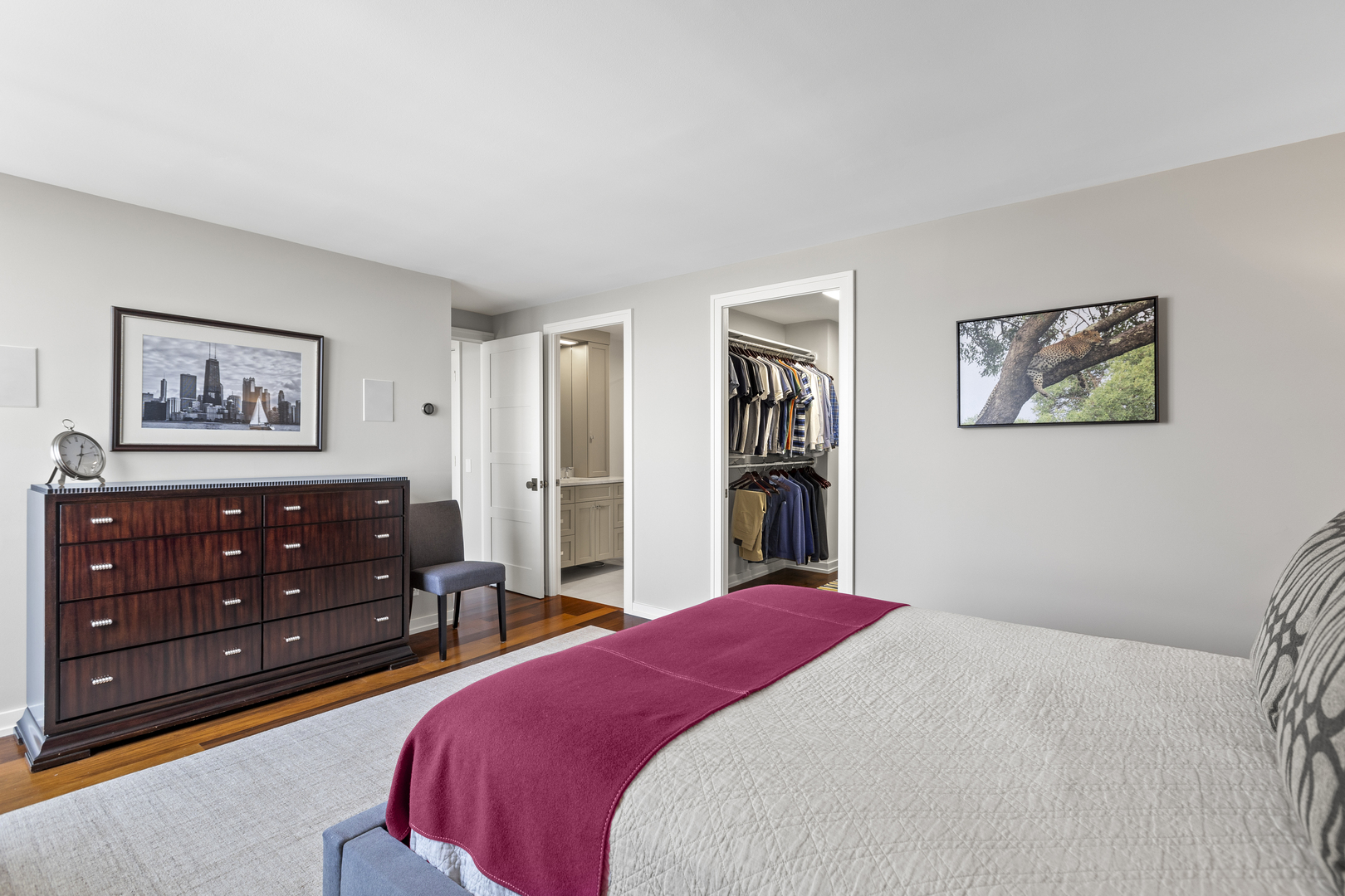 2500 N Lakeview Avenue Unit: 3404
