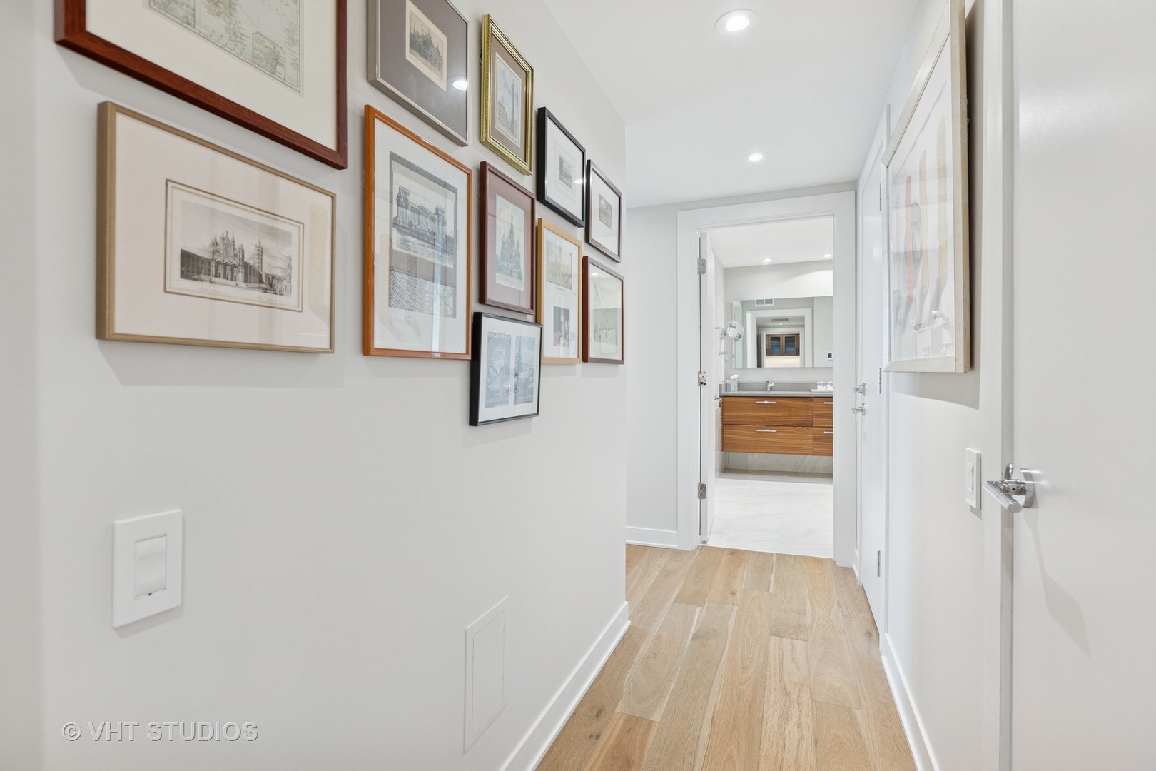 132 E DELAWARE Place Unit: 5101