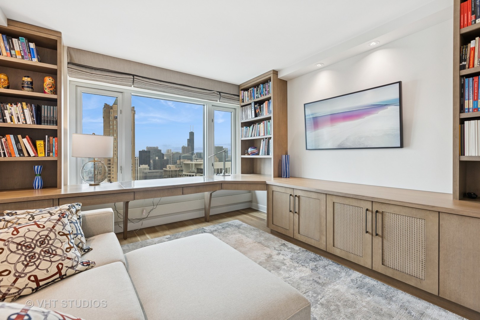 132 E DELAWARE Place Unit: 5101