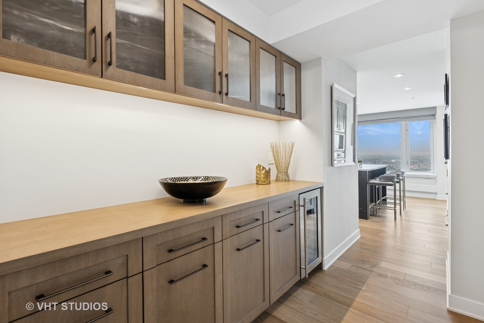 132 E DELAWARE Place Unit: 5101