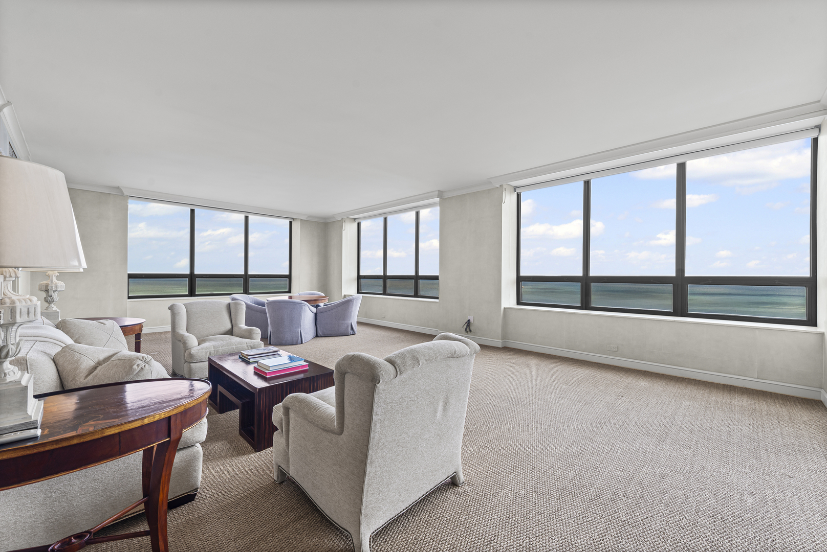 180 E Pearson Street Unit: 3904