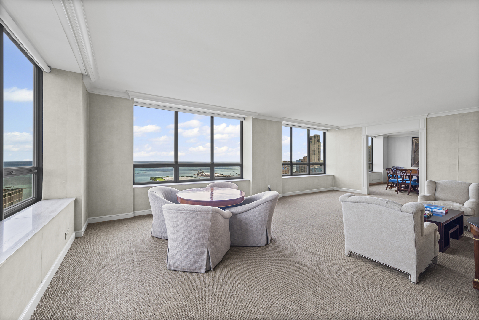 180 E Pearson Street Unit: 3904