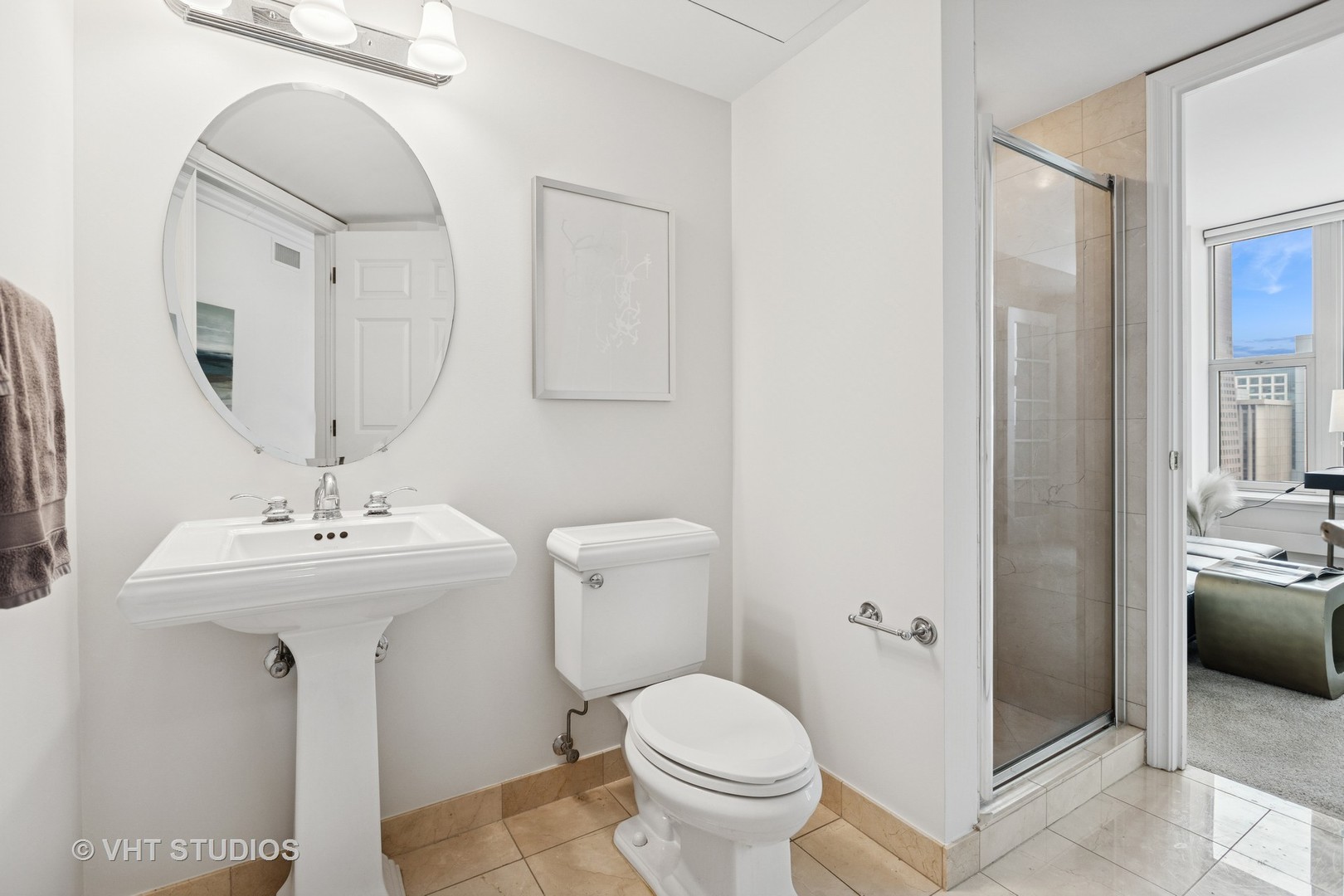 25 E SUPERIOR Street Unit: 3004