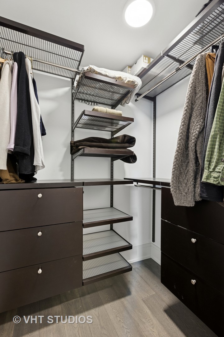 25 E Superior Street Unit: 2403