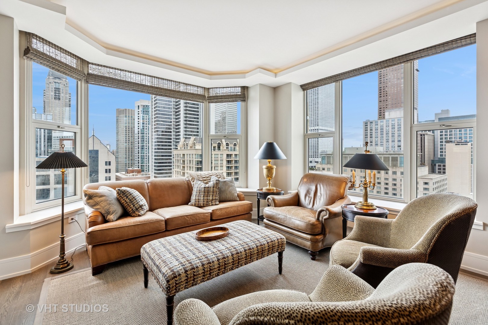 25 E Superior Street Unit: 2403