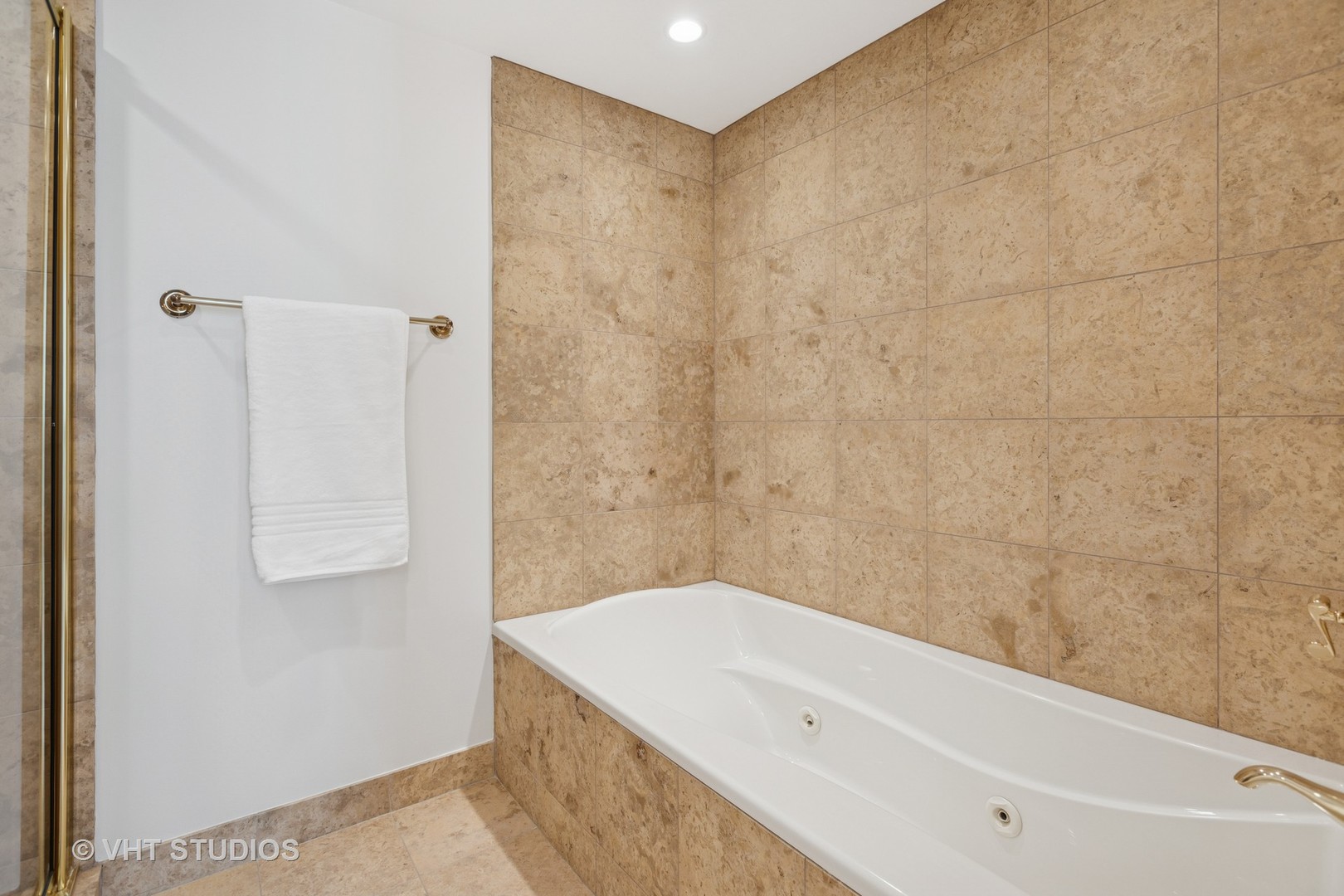 25 E Superior Street Unit: 2405