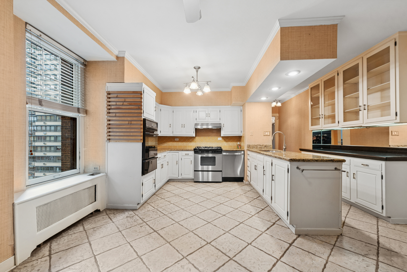 20 E Cedar Street Unit: 8A