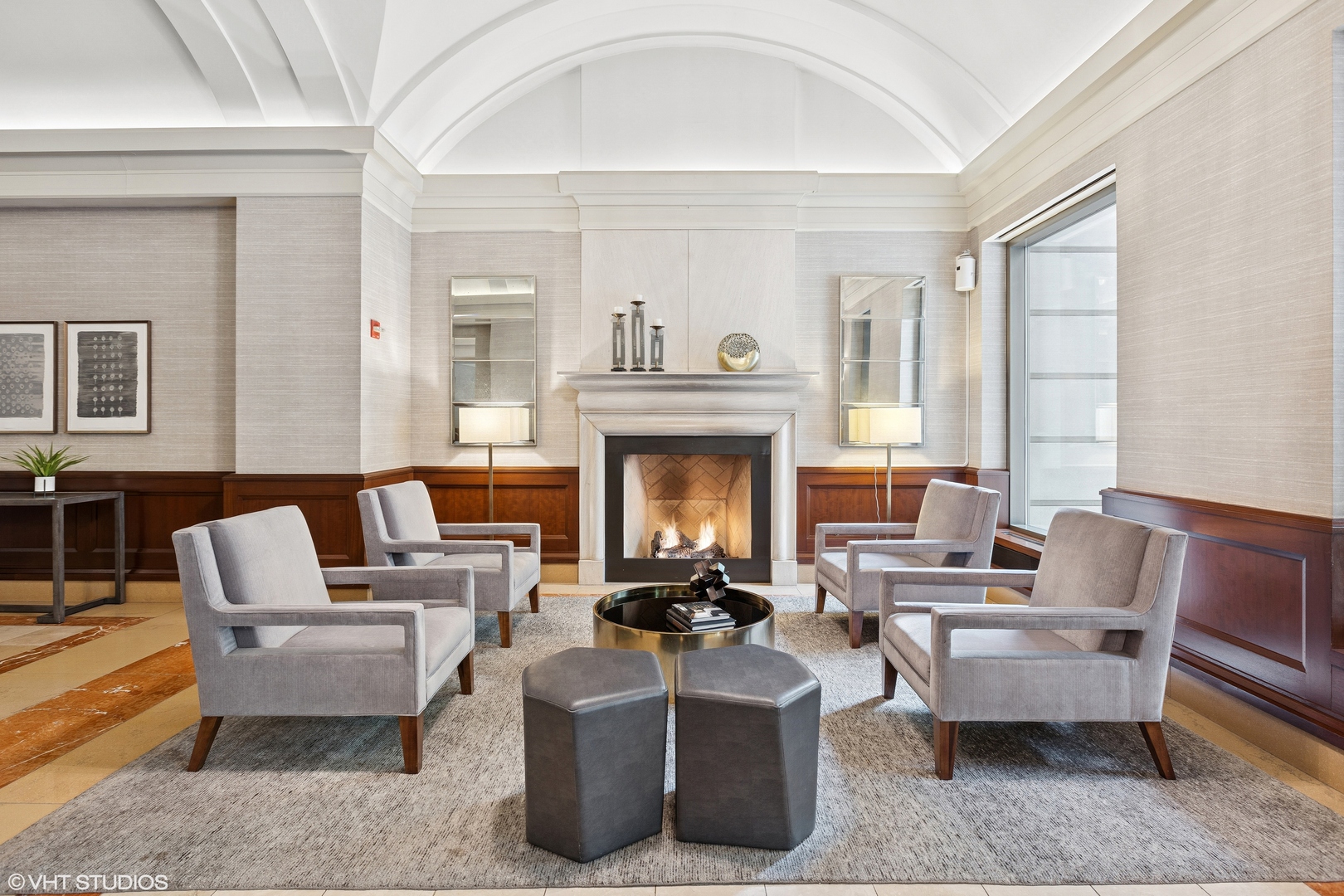 25 E Superior Street Unit: 3402